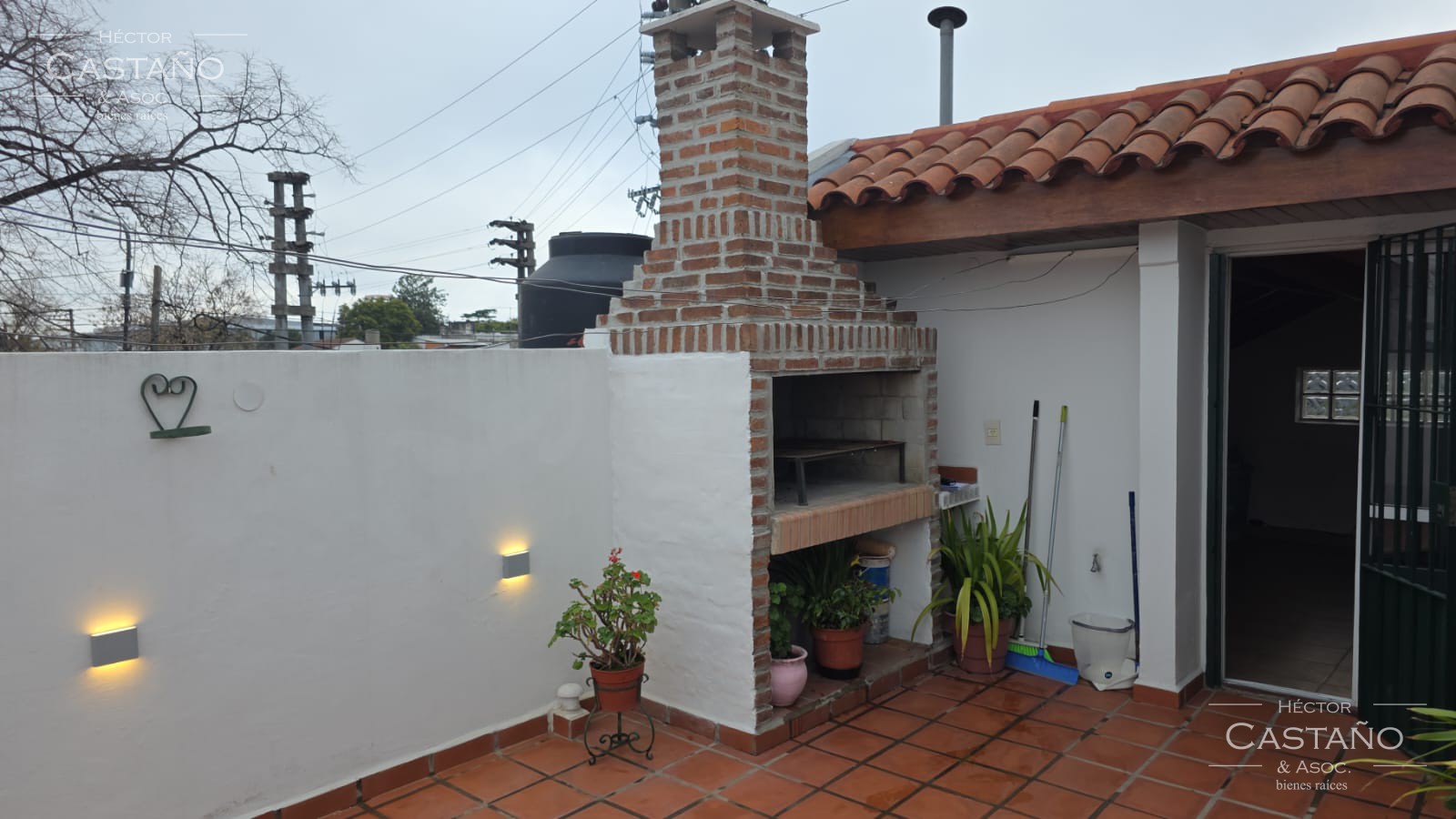 FLORIDA OESTE PH de 5 Ambientes con Garage, Patio con Parrilla y Playroom – Excelente Estado