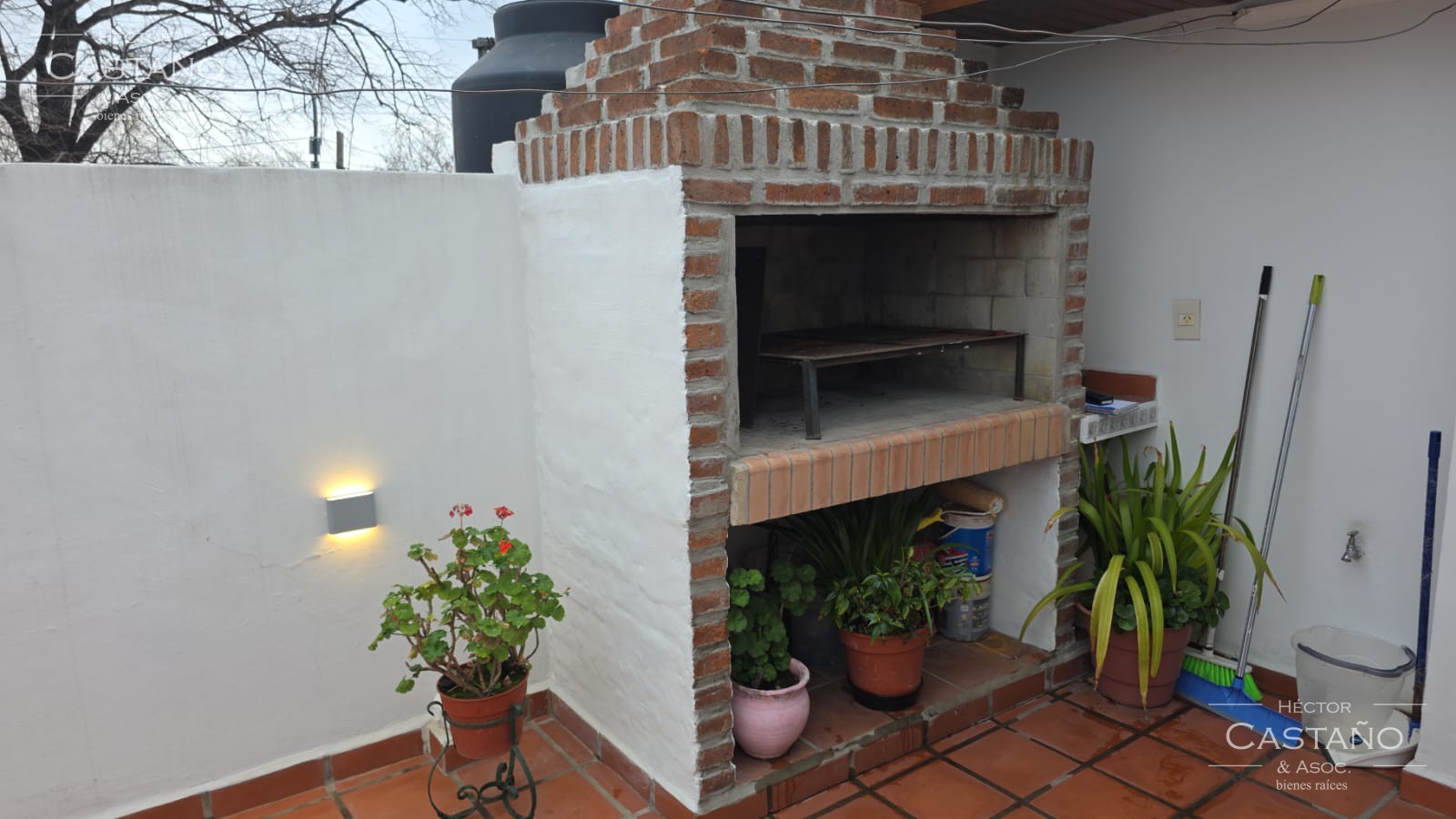 FLORIDA OESTE PH de 5 Ambientes con Garage, Patio con Parrilla y Playroom – Excelente Estado