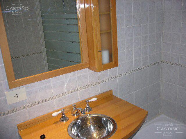 Departamento 2 amb en alquiler en Solares de Olivos con cochera.