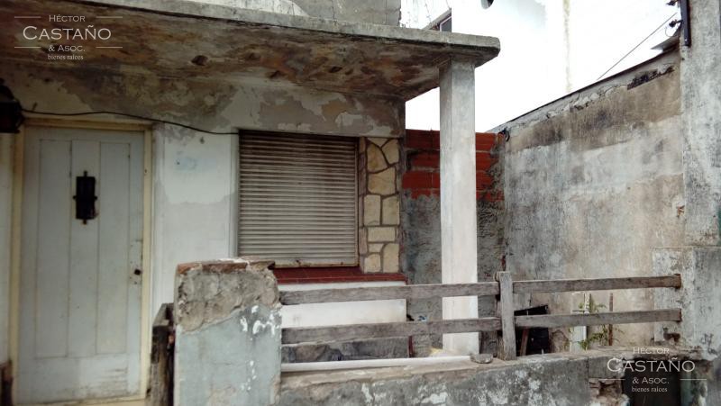 Florida - Casa a reciclar completamente - cerca de maipú. a metros de Hipólito Yrigoyen y Hospital Vicente López