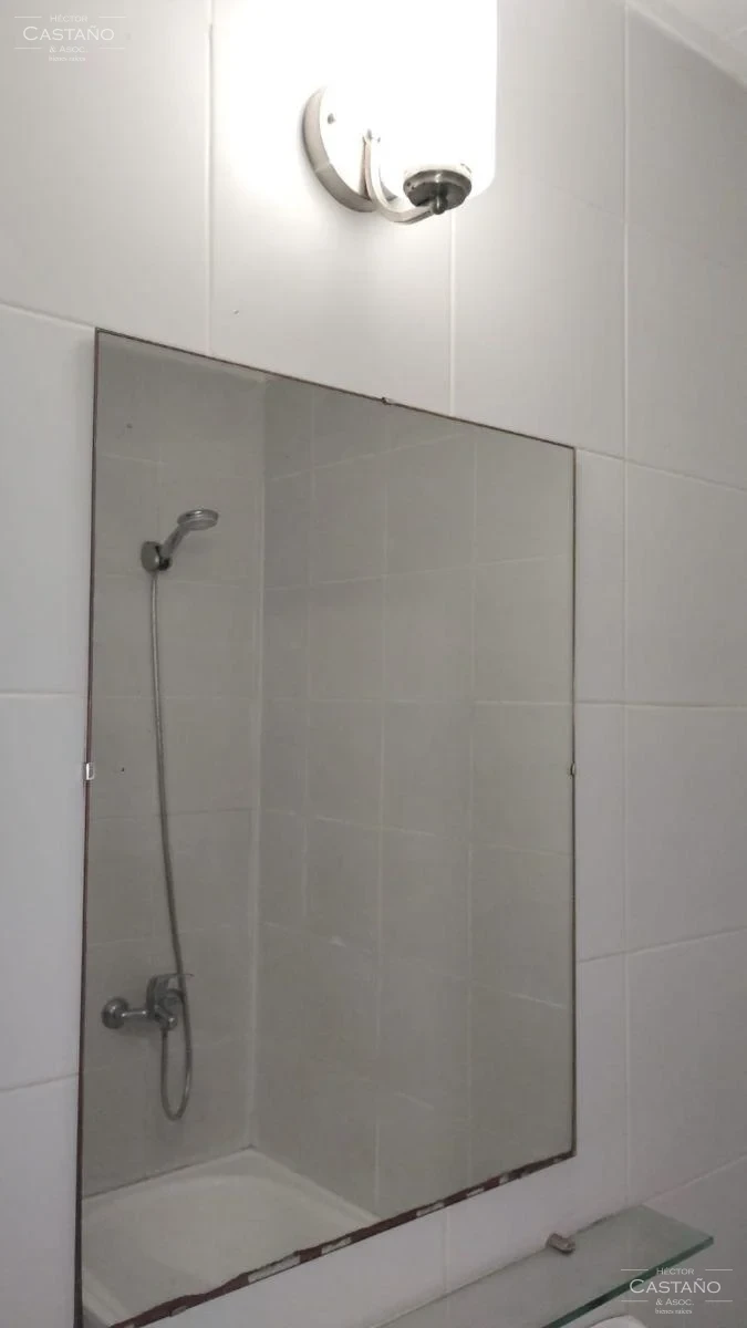 Departamento de un Ambiente en Complejo Hab. Aparts del Pinazo con Coch. Fija Desc. Piscina. Sum