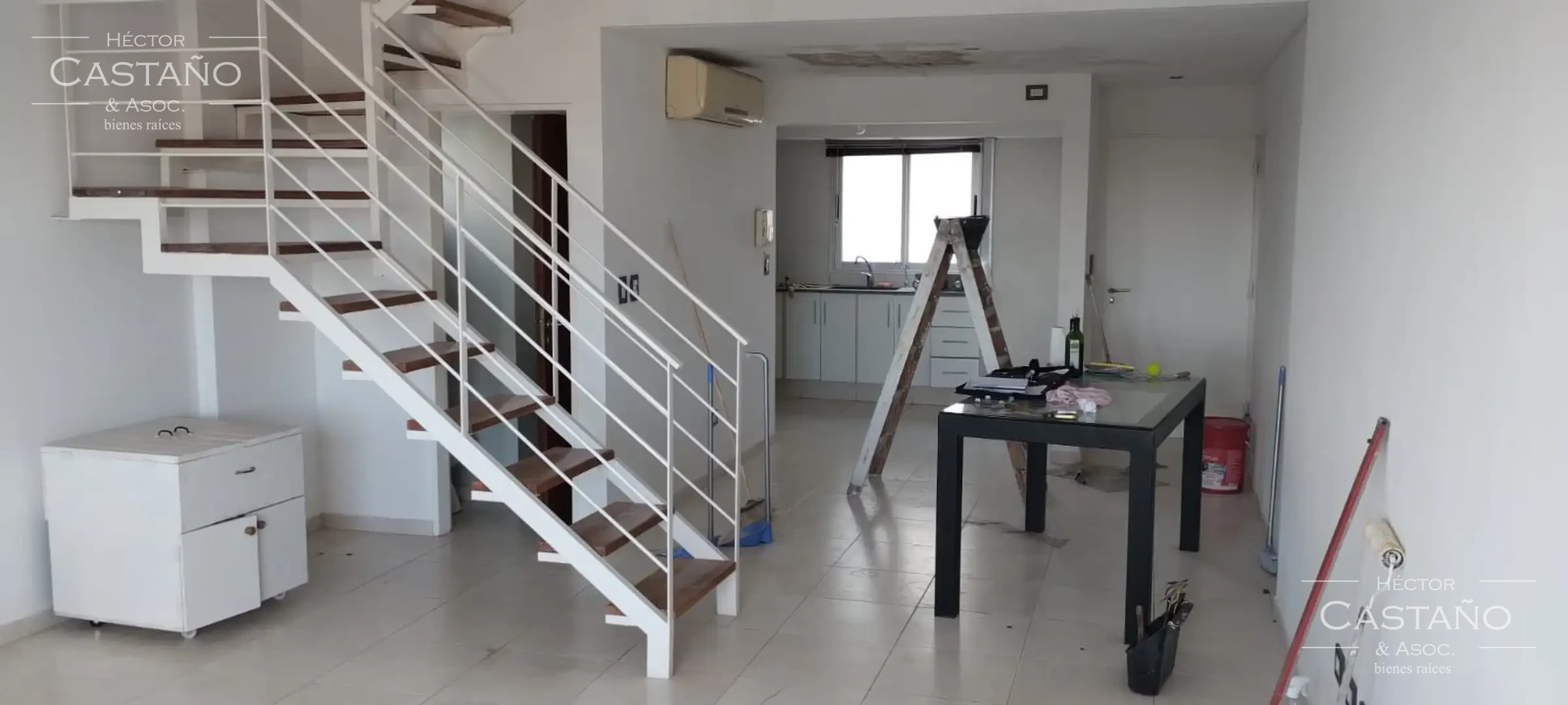 FLORIDA - Muy lindo departamento en 3 niveles - ult piso - 4 amb.Coch Lavadero