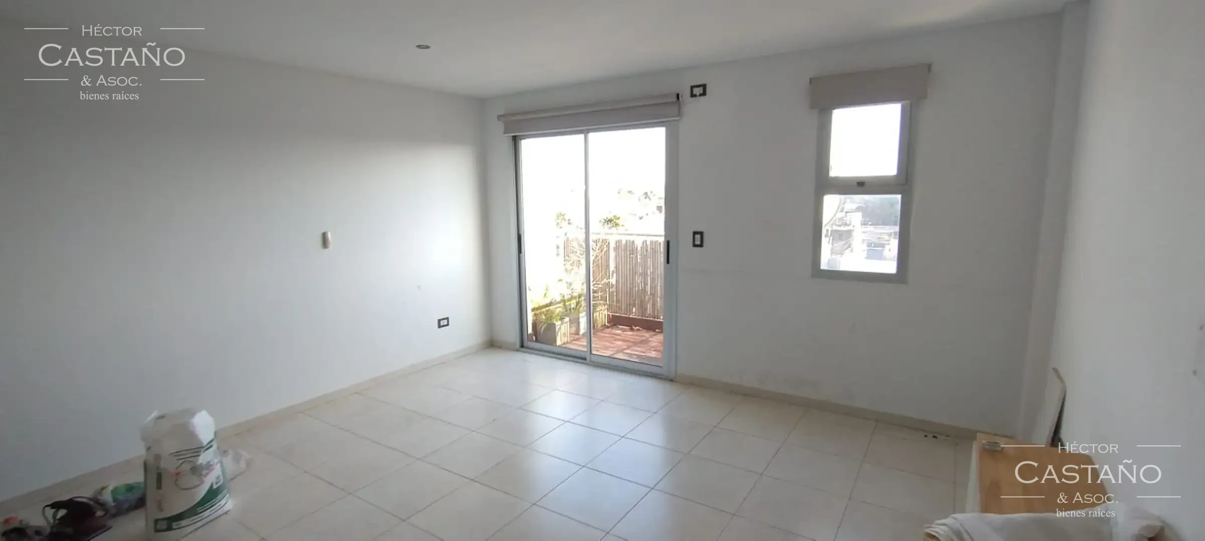 FLORIDA - Muy lindo departamento en 3 niveles - ult piso - 4 amb.Coch Lavadero