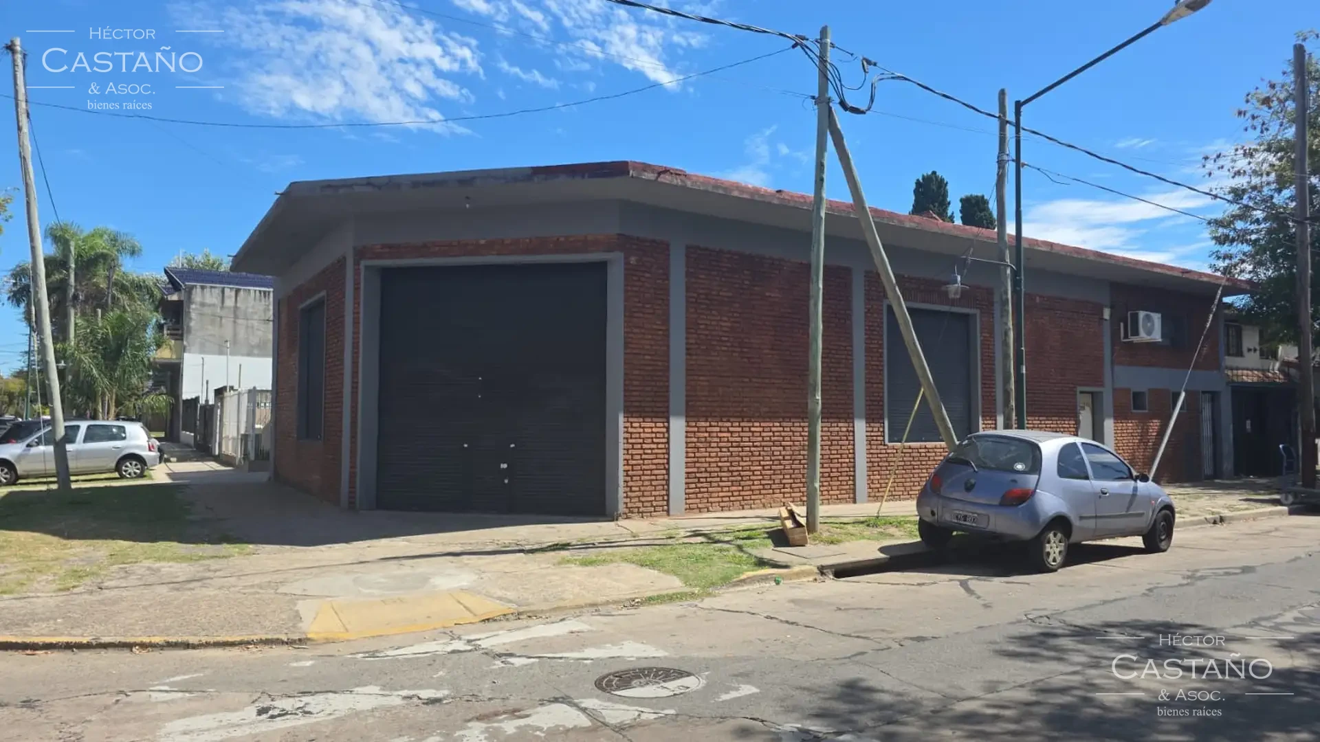 VillaImportante galpón en Villa Adelina - Excelente Ubicación con oficinas y  depósito