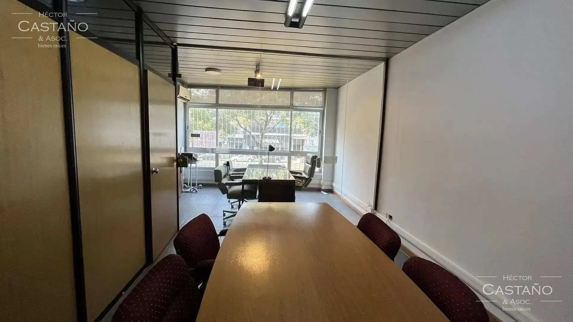 Excelentes Oficinas en alquiler en Florida