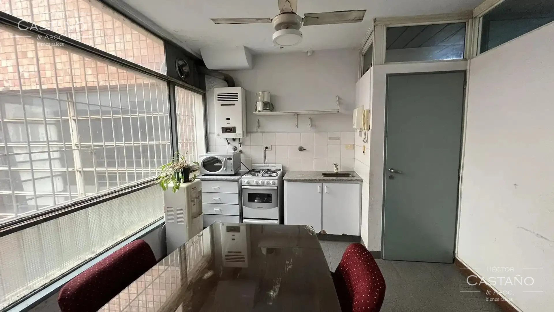 Excelentes Oficinas en alquiler en Florida