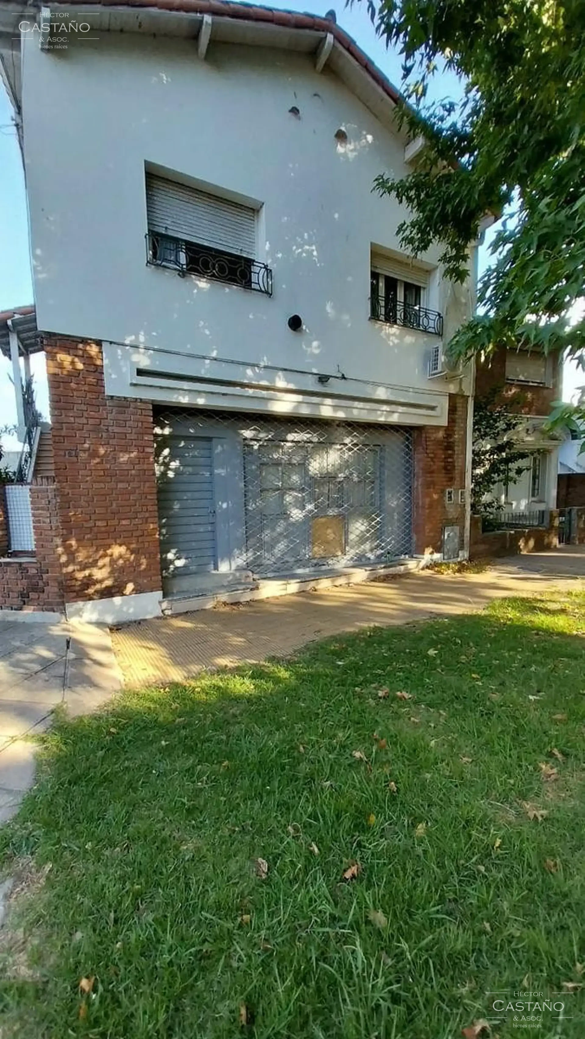 PH de 5 ambientes con local comercial, cochera y parrilla en Tigre Centro