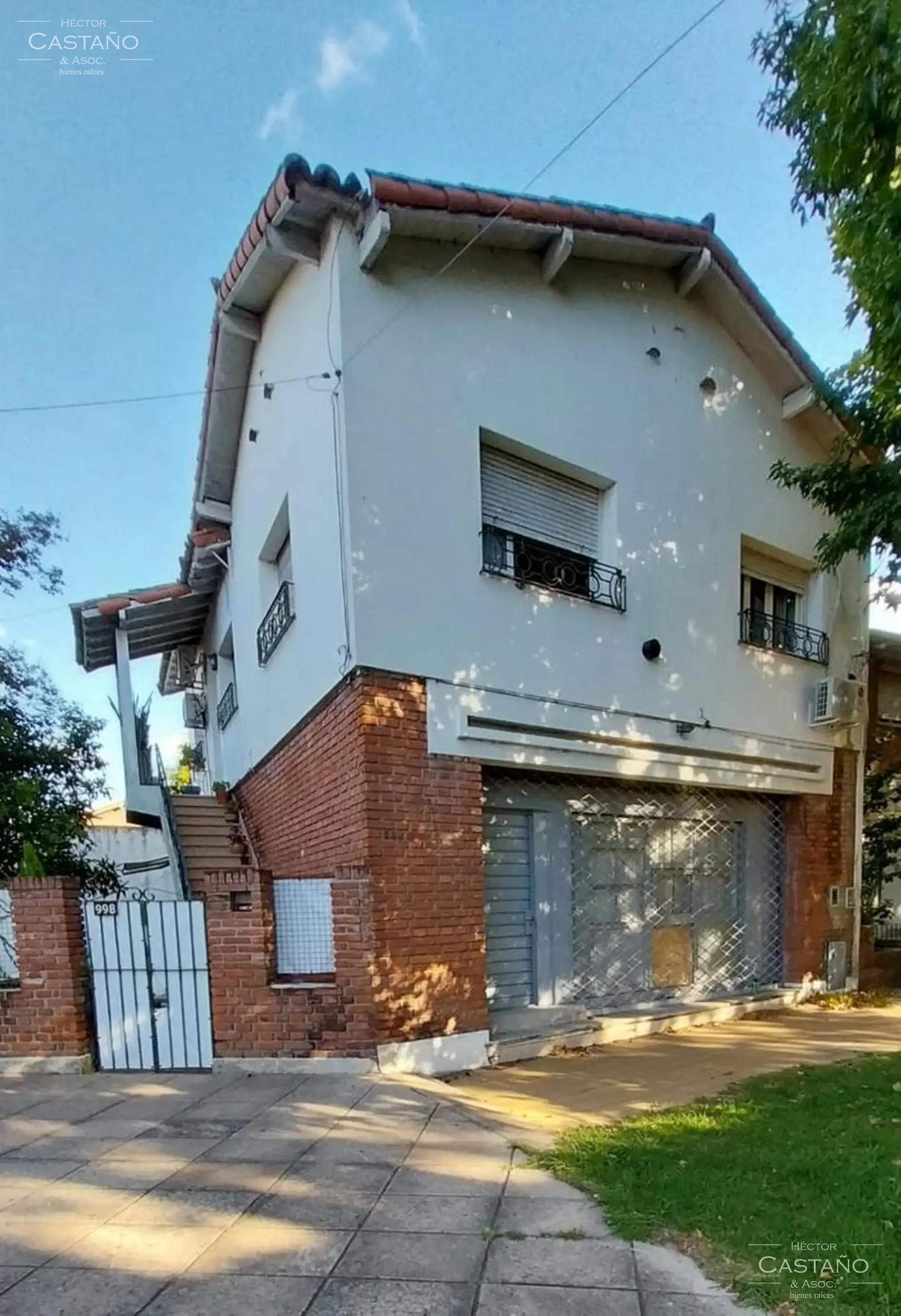 PH de 5 ambientes con local comercial, cochera y parrilla en Tigre Centro