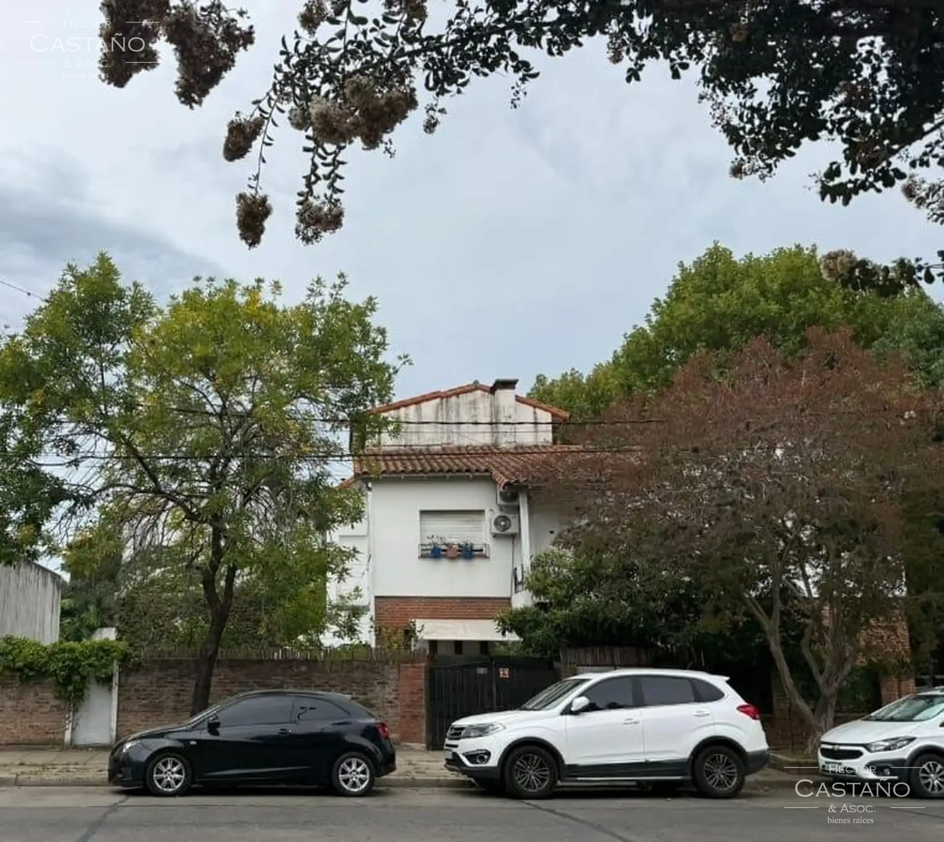 PH de 5 ambientes con local comercial, cochera y parrilla en Tigre Centro