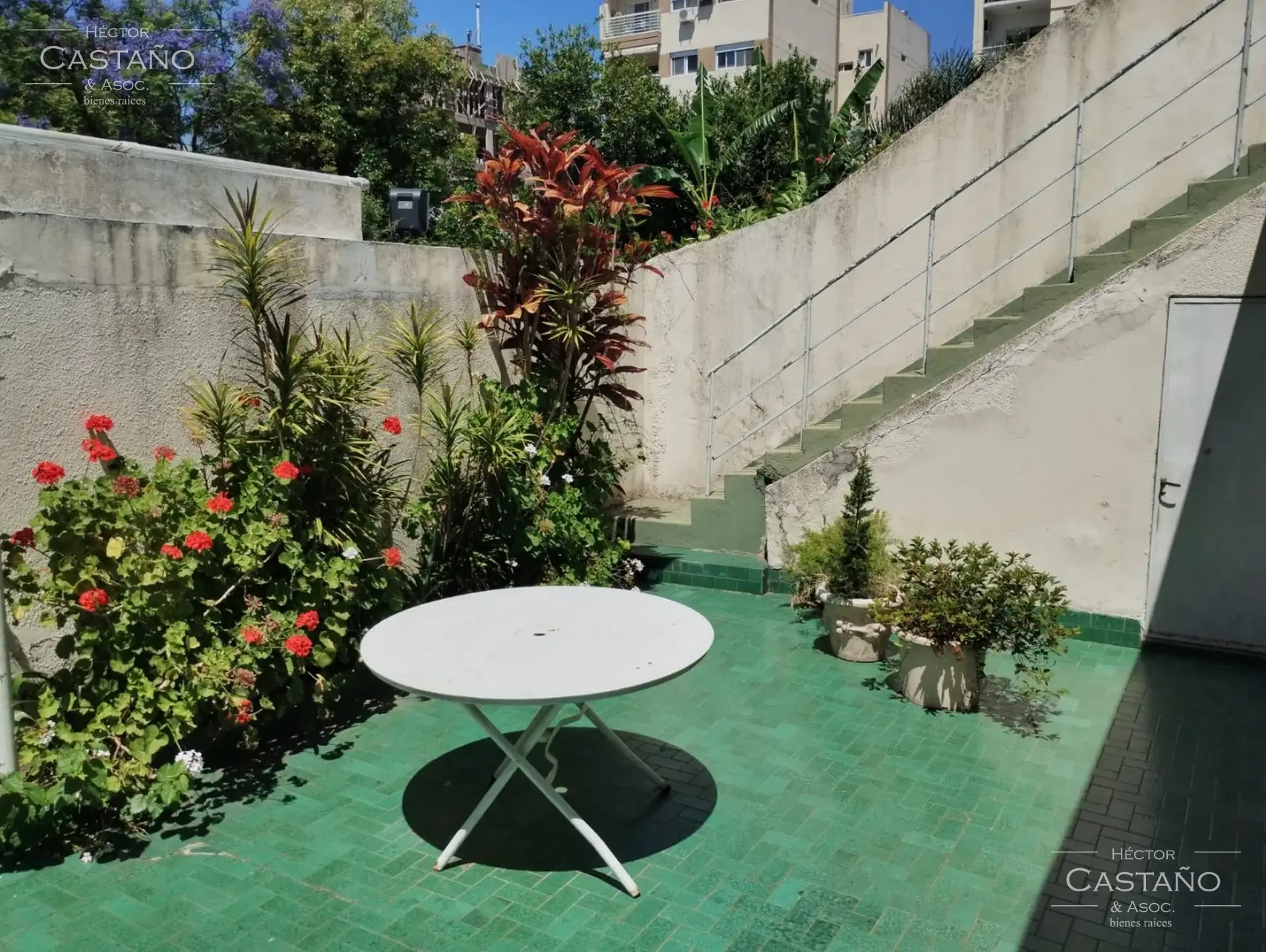 Chalet de 4 ambientes con gran playroom, jardín, patio y terraza en Florida