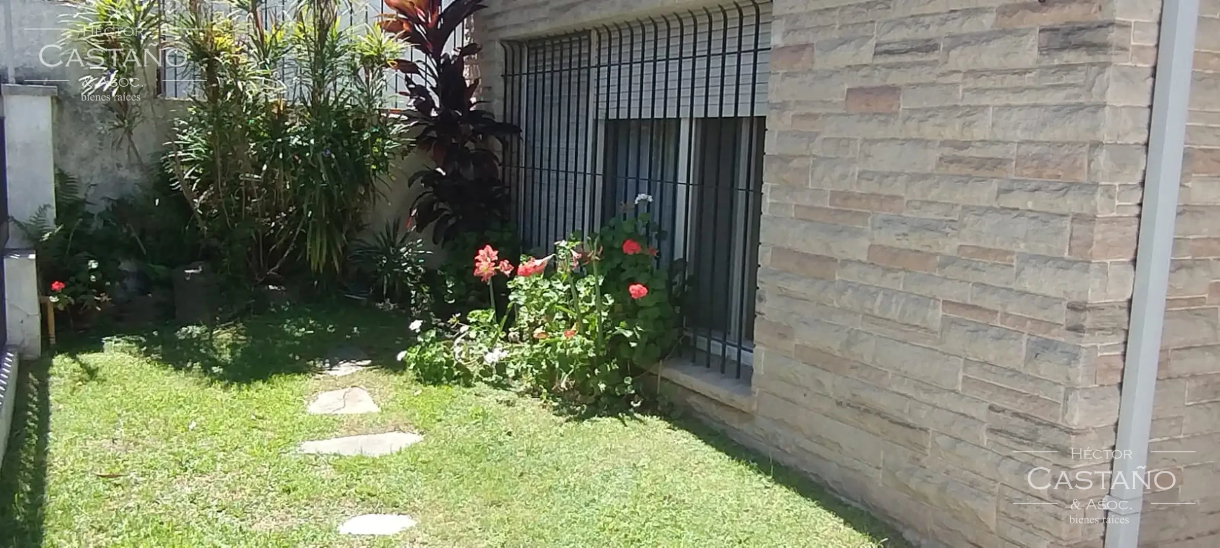 Chalet de 4 ambientes con gran playroom, jardín, patio y terraza en Florida