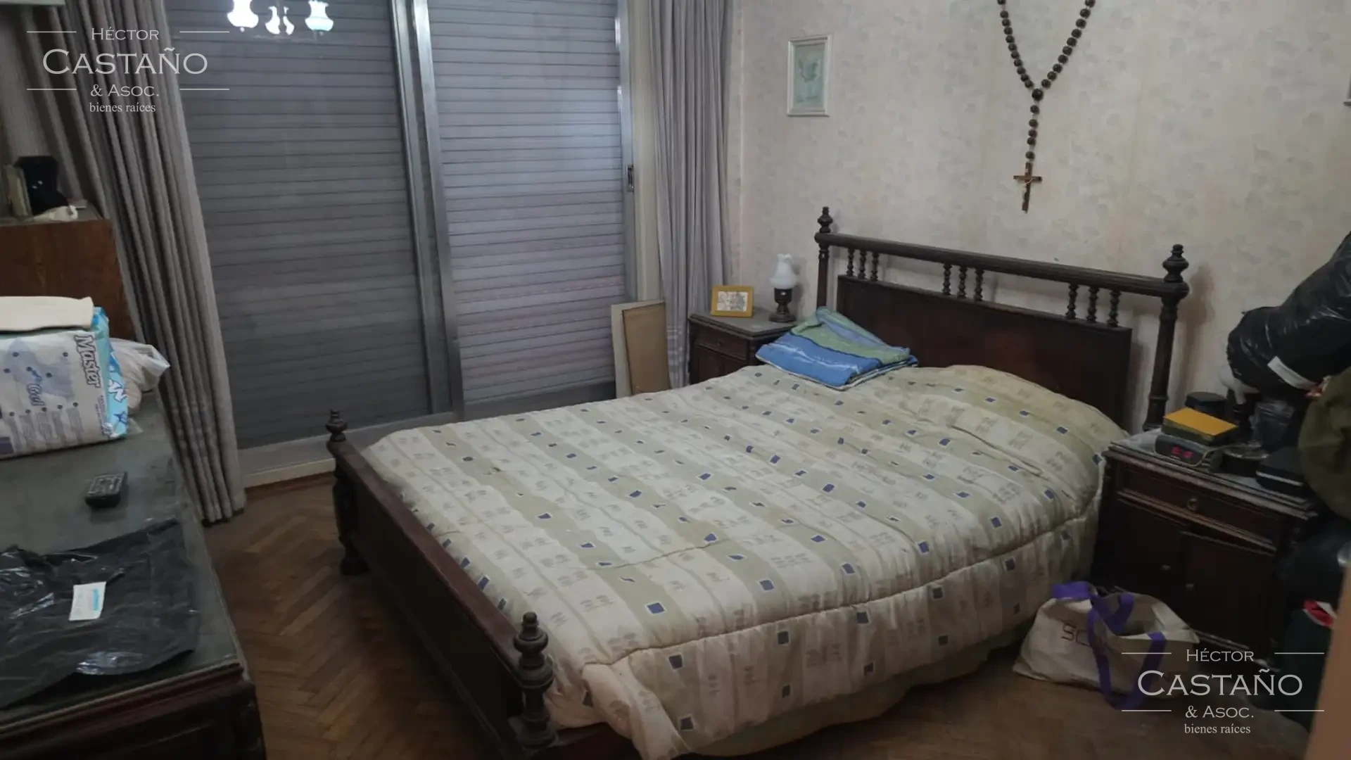 Florida - Excelente ubicación - Departamento en Venta 4 ambientes con dependencia, lavadero y cochera.