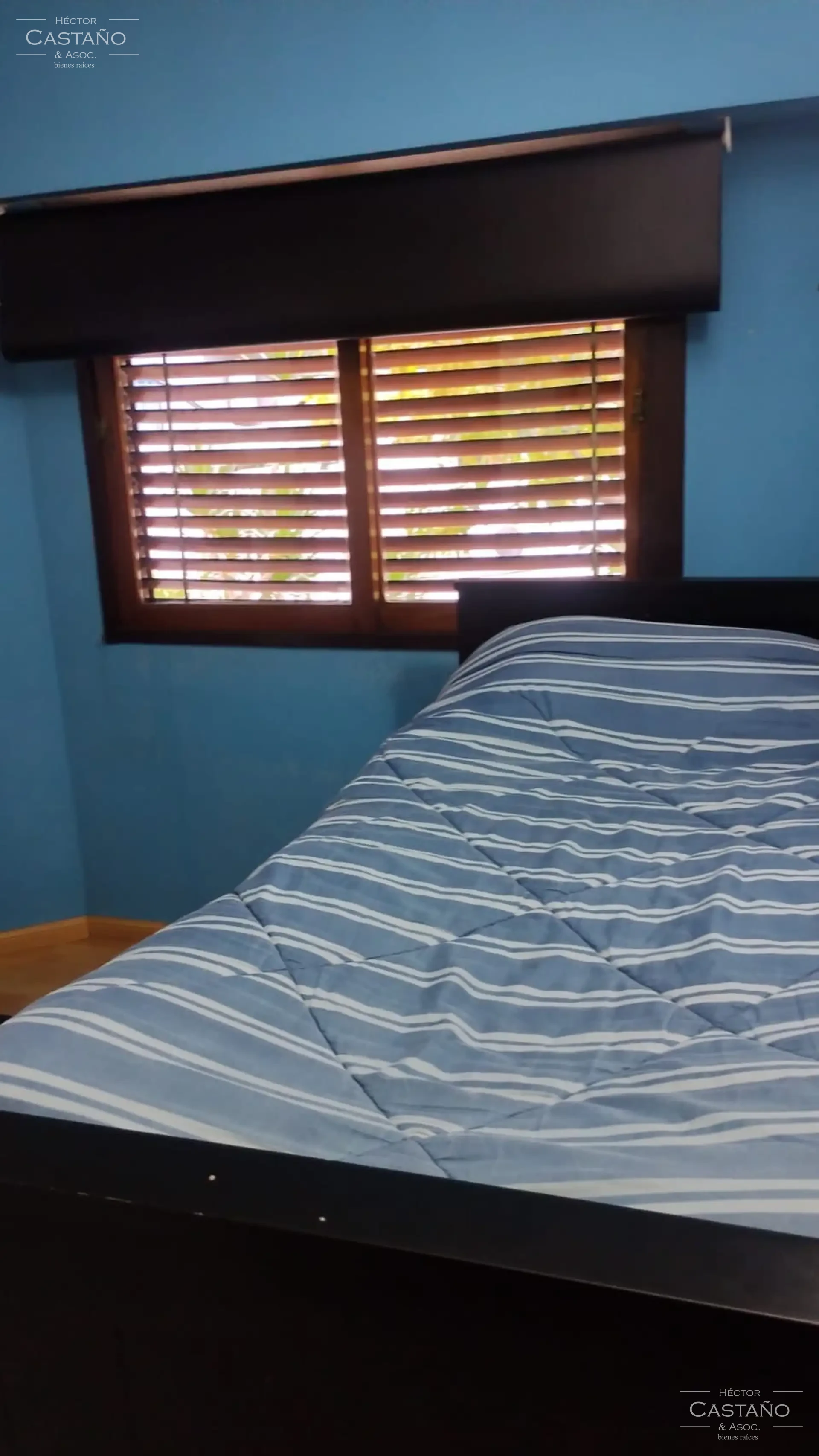 Florida Casa tipo duplex en venta en Florida cerca de estación Juan B Justo 4 ambientes mas playroom