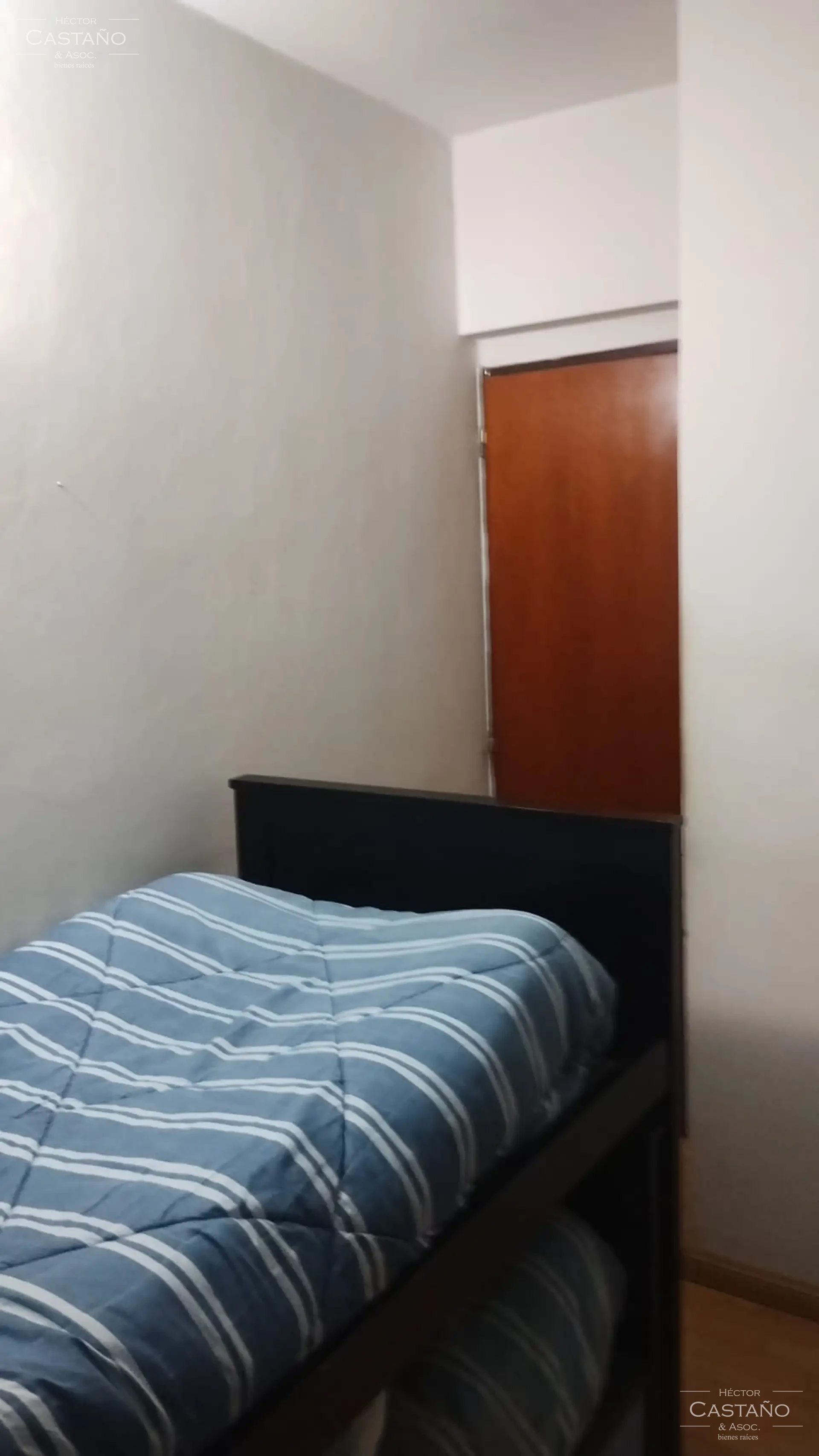 Florida Casa tipo duplex en venta en Florida cerca de estación Juan B Justo 4 ambientes mas playroom