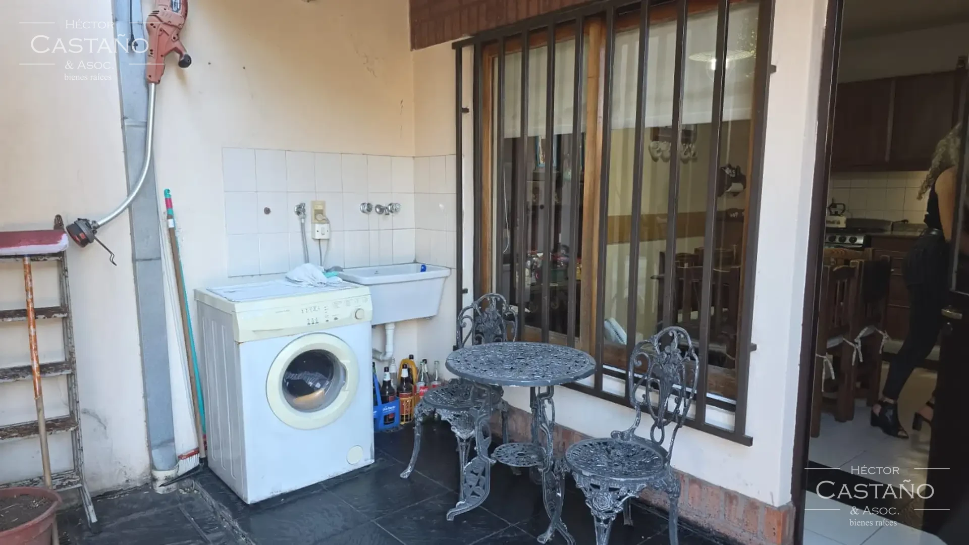 Florida Casa tipo duplex en venta en Florida cerca de estación Juan B Justo 4 ambientes mas playroom