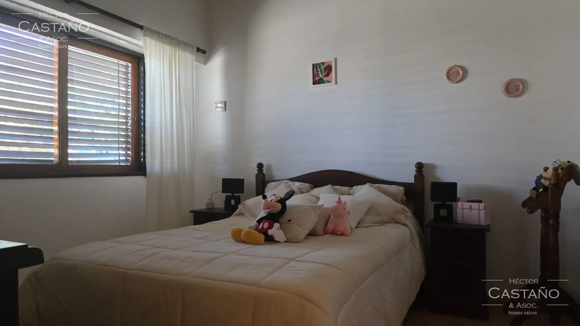 Florida Casa tipo duplex en venta en Florida cerca de estación Juan B Justo 4 ambientes mas playroom