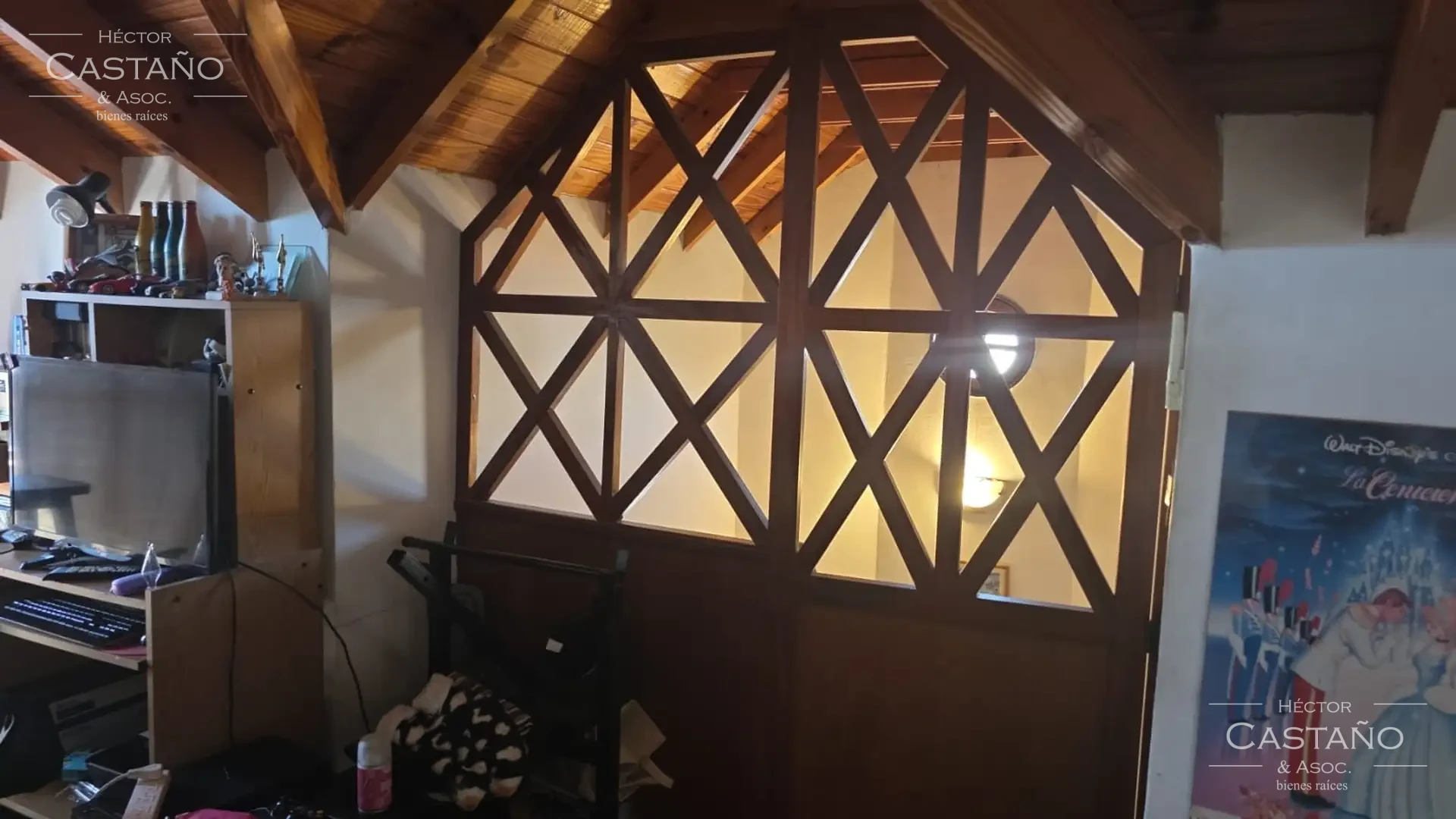 Florida Casa tipo duplex en venta en Florida cerca de estación Juan B Justo 4 ambientes mas playroom