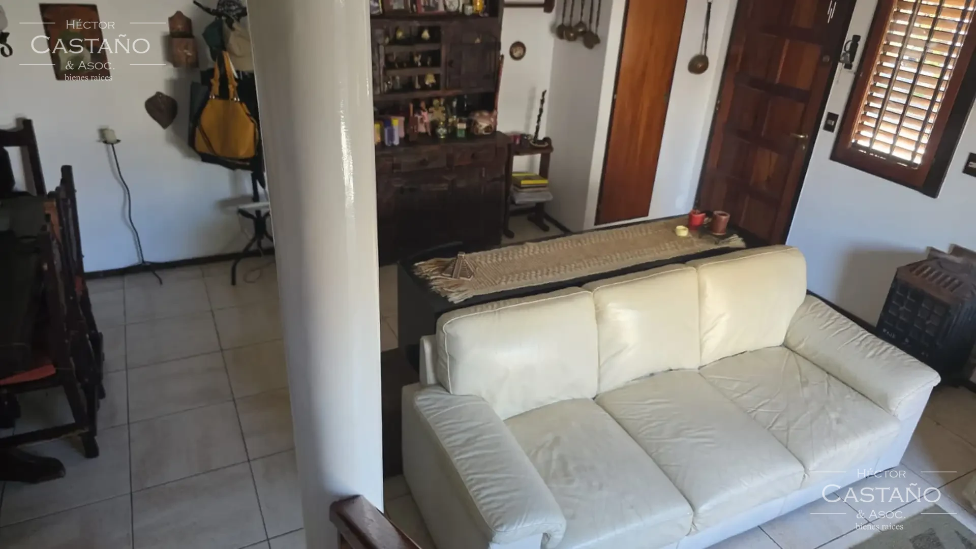 Florida Casa tipo duplex en venta en Florida cerca de estación Juan B Justo 4 ambientes mas playroom