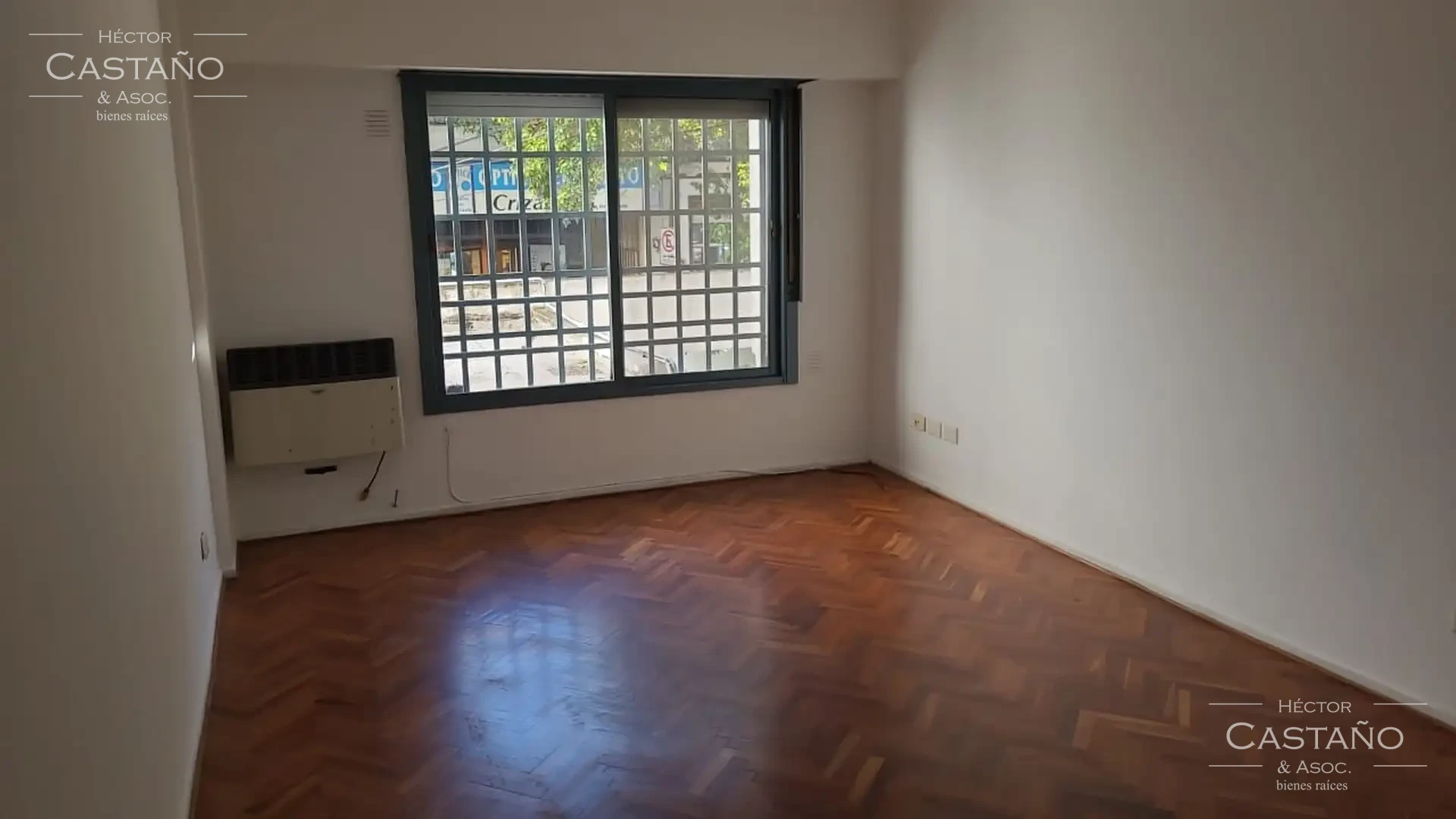 2 ambientes con cochera en zona comercial de Florida muy cerca de Estación Florida Mitre.