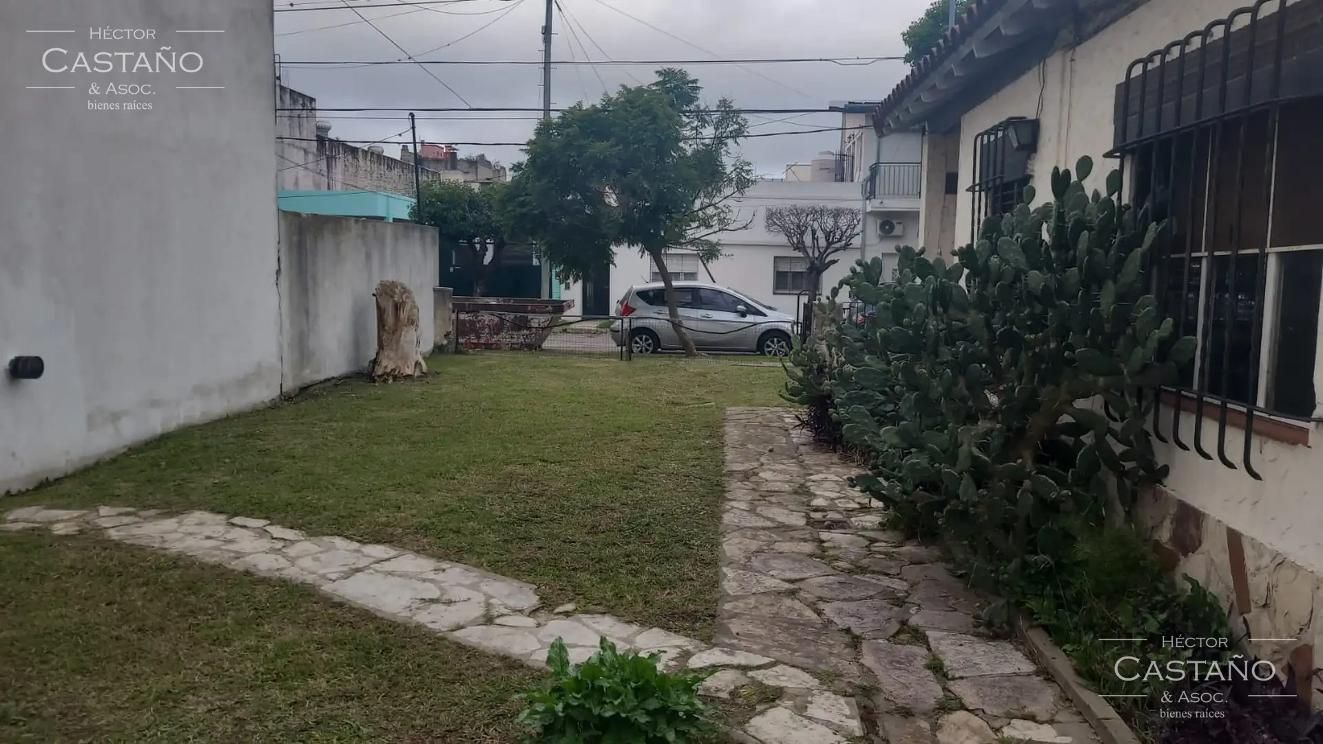 Villa Martelli - APTO para todo tipo de uso.- 3 ambientes - cocina y baño. Garage