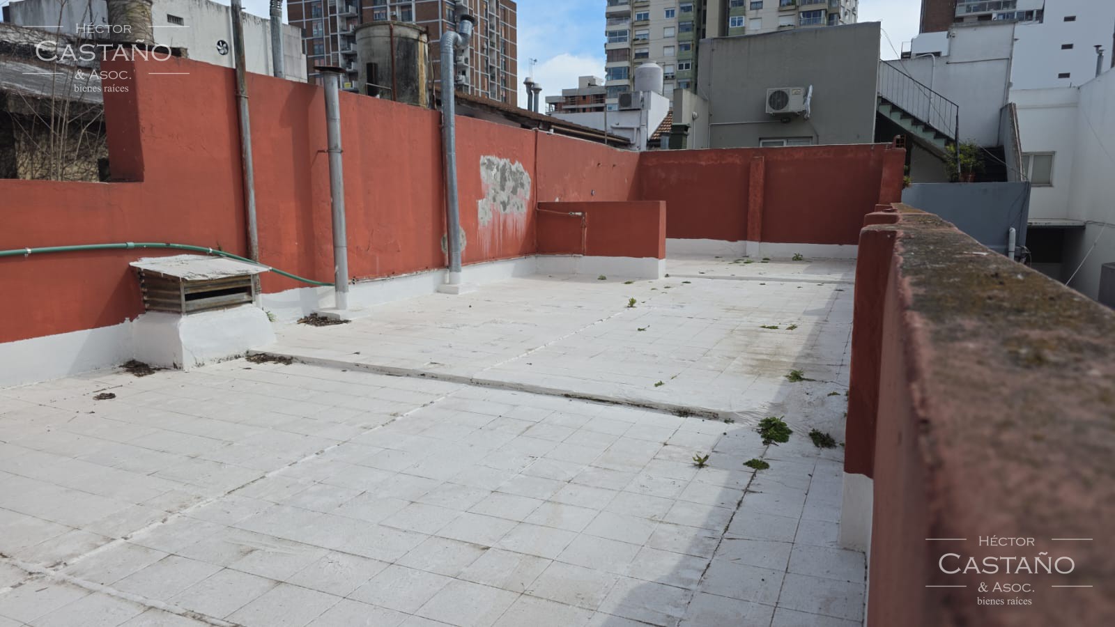 PH USO PROFESIONAL o VIVIENDA, CON JARDIN Y 2 DORMITORIOS