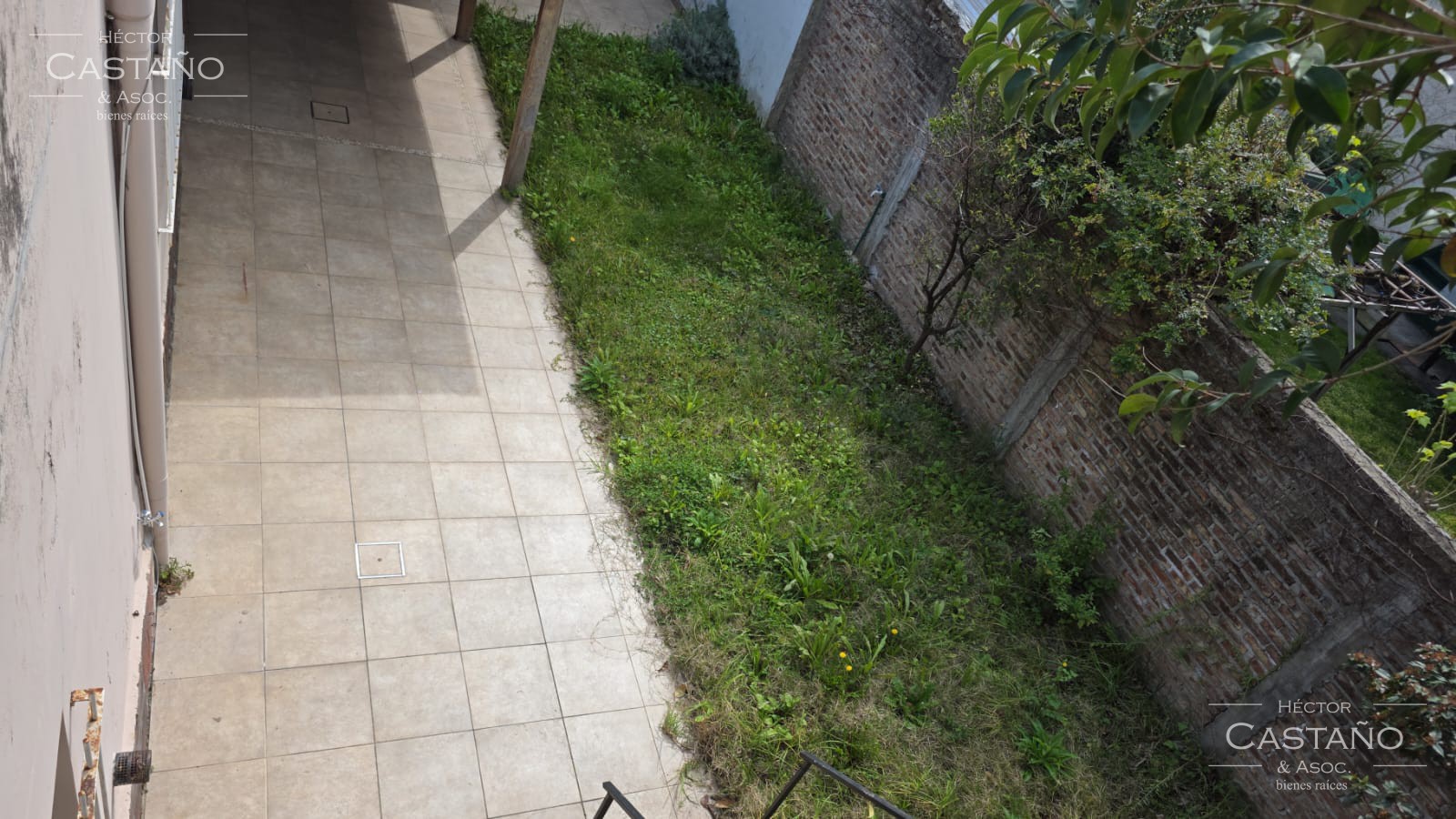 PH USO PROFESIONAL o VIVIENDA, CON JARDIN Y 2 DORMITORIOS