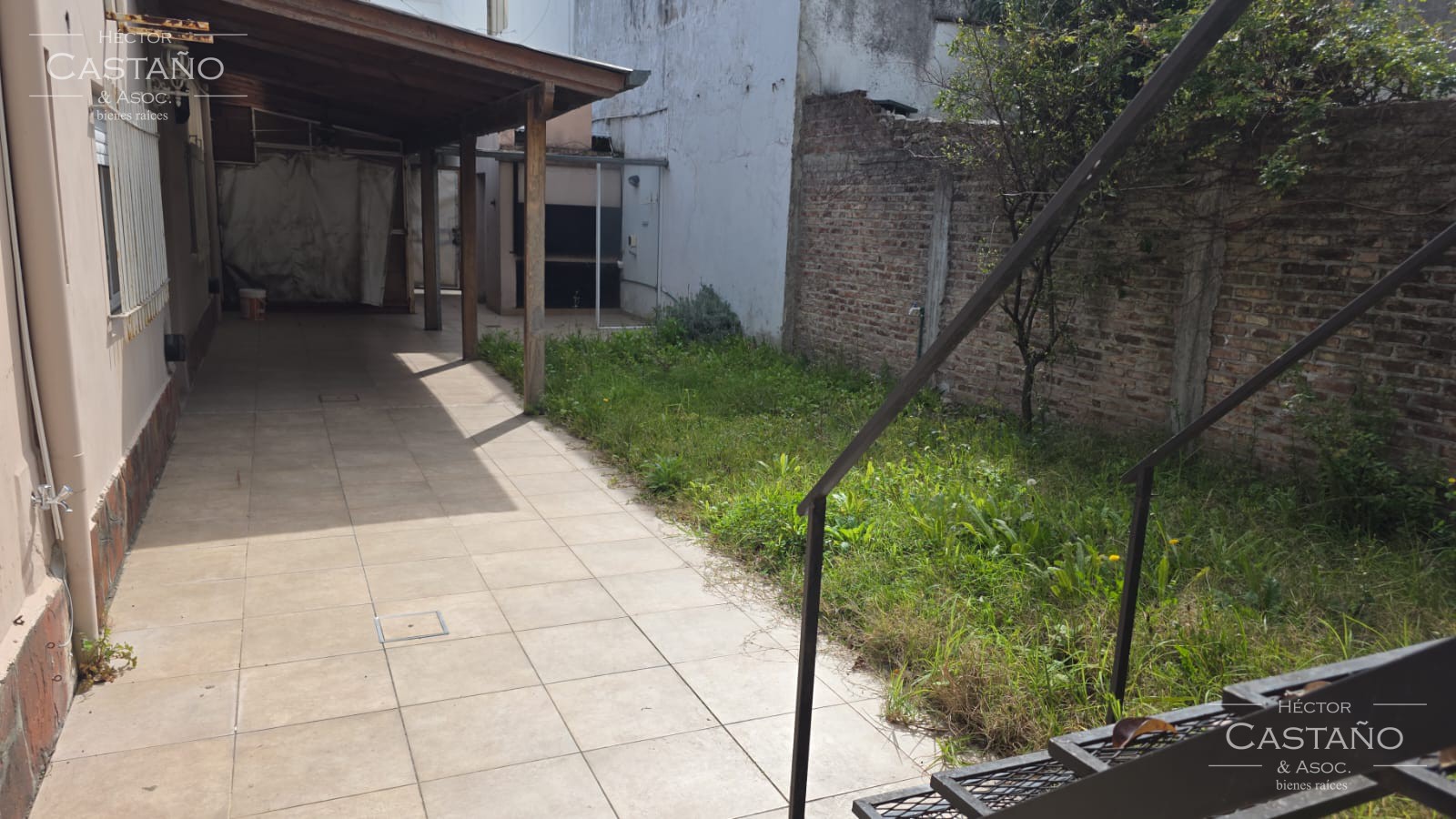 PH USO PROFESIONAL o VIVIENDA, CON JARDIN Y 2 DORMITORIOS
