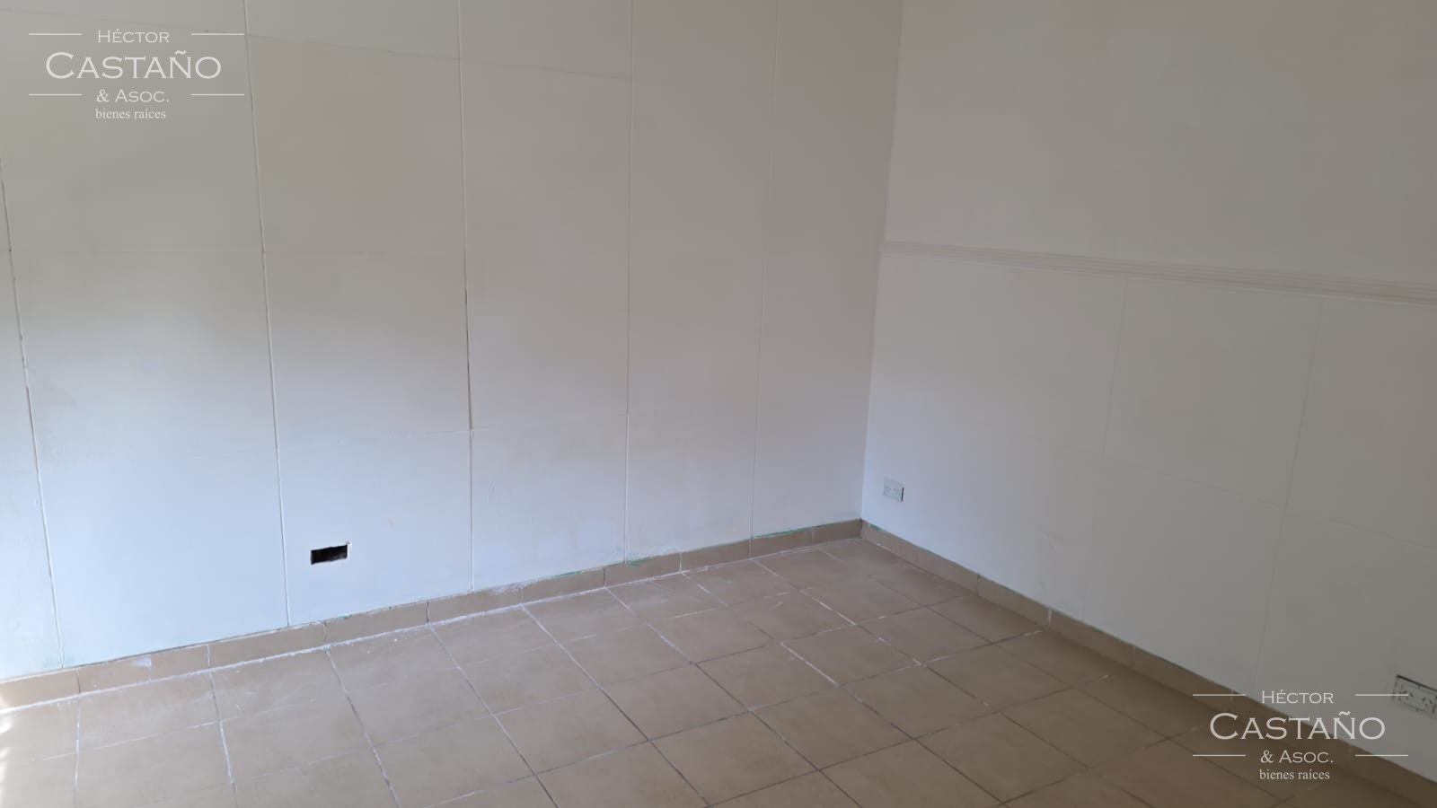 PH USO PROFESIONAL o VIVIENDA, CON JARDIN Y 2 DORMITORIOS