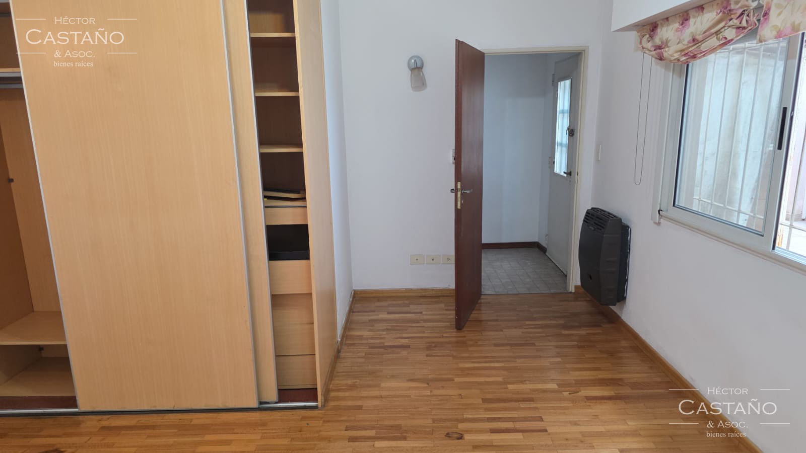 PH USO PROFESIONAL o VIVIENDA, CON JARDIN Y 2 DORMITORIOS