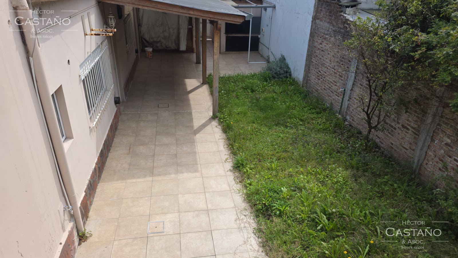 PH USO PROFESIONAL o VIVIENDA, CON JARDIN Y 2 DORMITORIOS